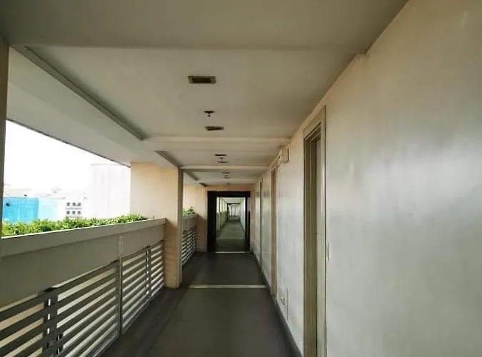 Staycation Condotel @150newport Pasay Apartment